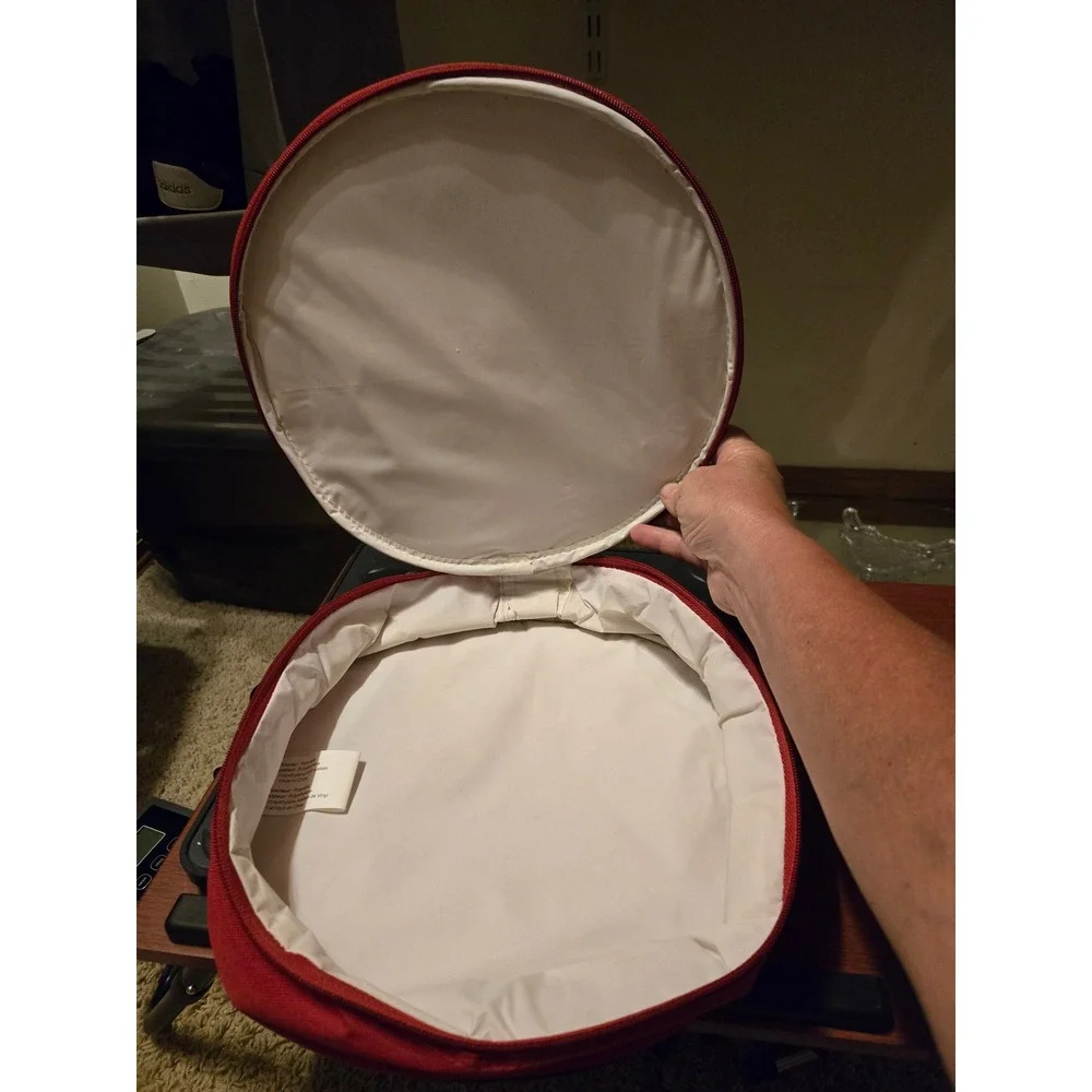 Rejoice in the Lord Red Insulated Round Casserole Pie Carrier Bag with Handle